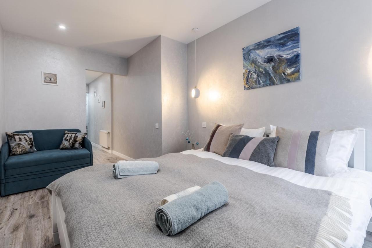 Apartment на площі ринок 41 *